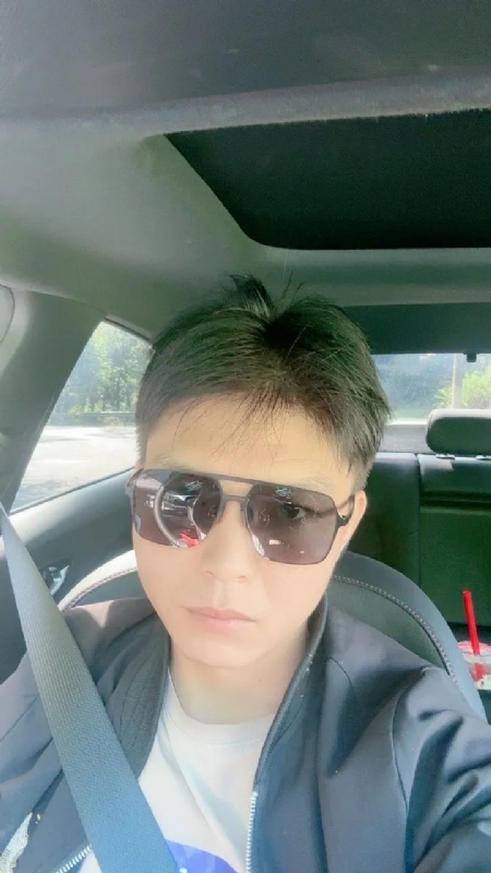 怀念的第一张照片--海东残疾人相亲网